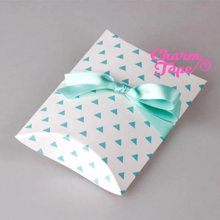 5pcs Aqua Triangle Gift Box, Pillow Boxes For Candy, Treat - Party Favors Bags PB003 18.5×14.3 cm 7"x5"