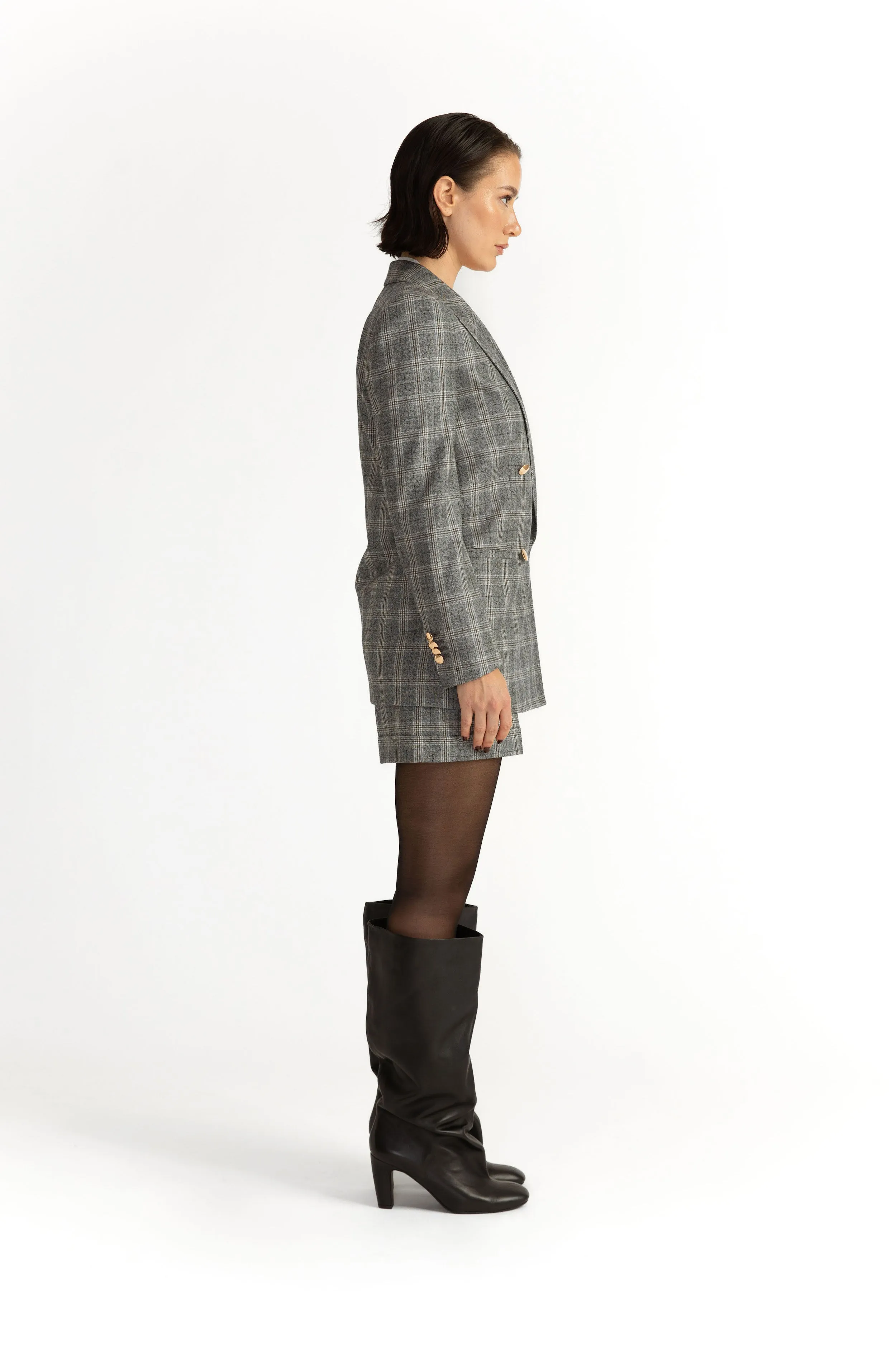 Amarante Jacket & Loule Shorts in Grey Tartan