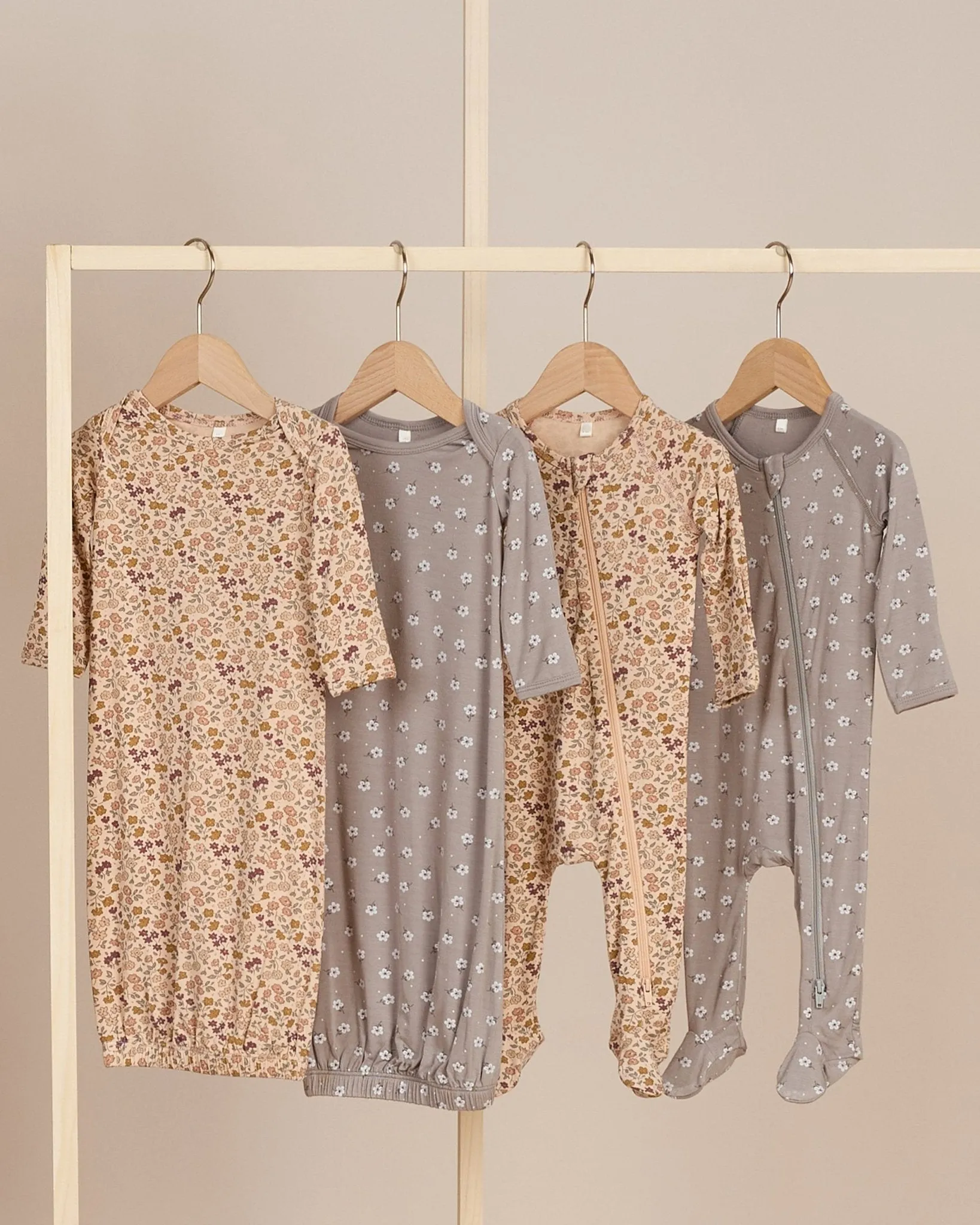 Bamboo Baby Gown   Hat Set || Blue Ditsy