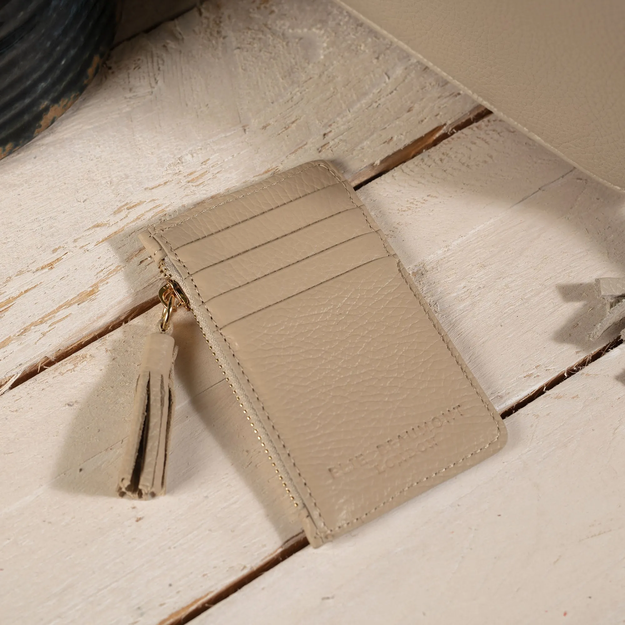 Cardholder Stone
