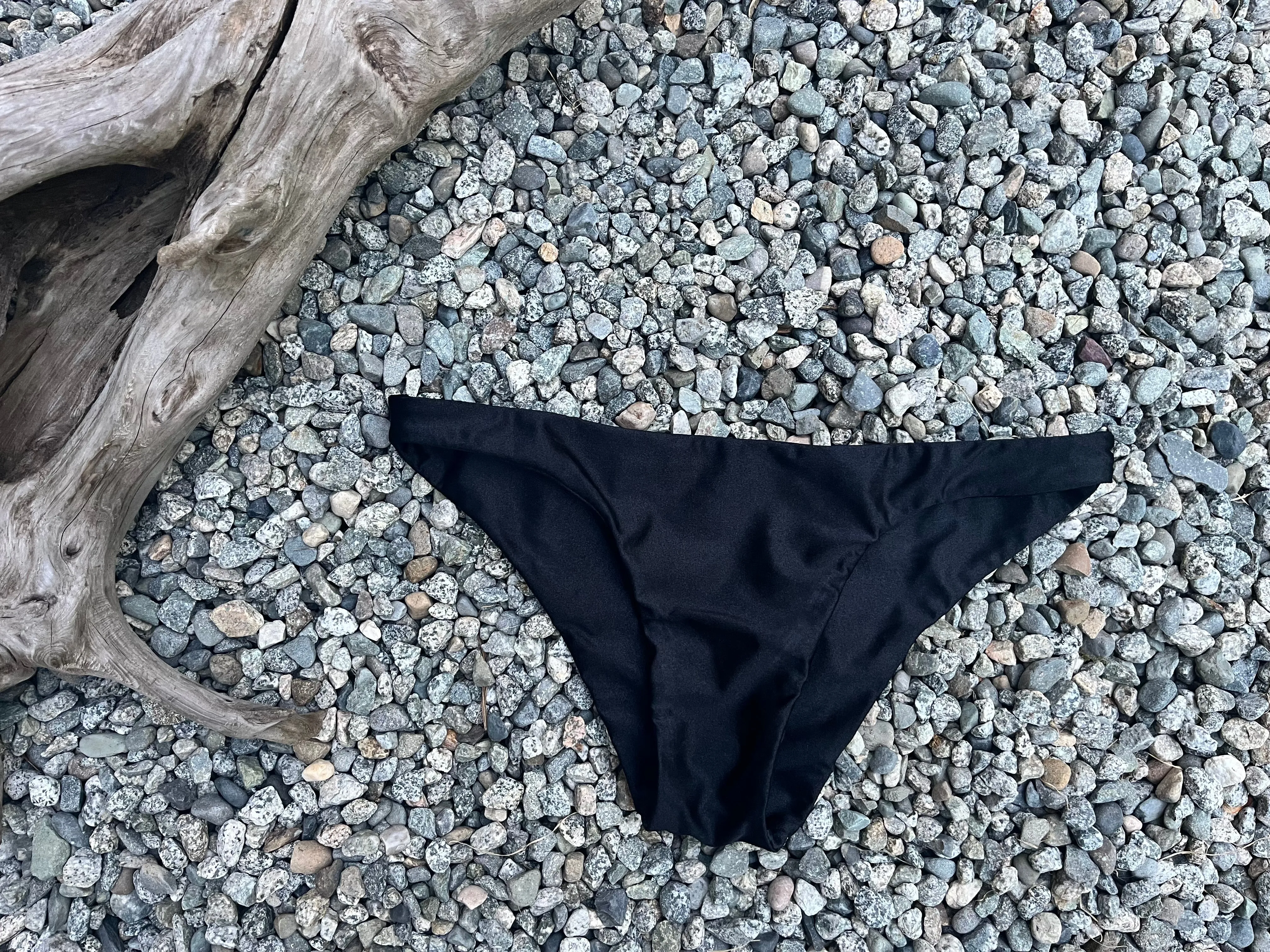 CLASSIC LOW RISE BIKINI BOTTOMS