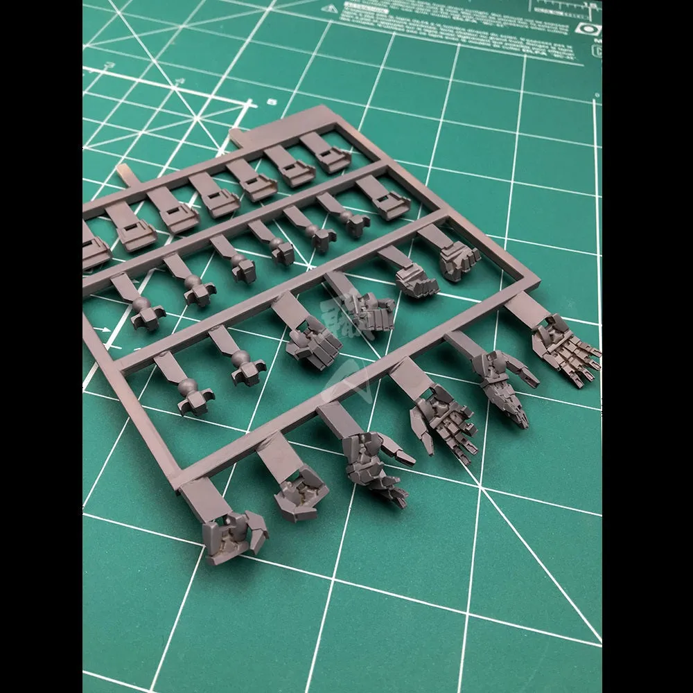 Earth Federation Custom hands