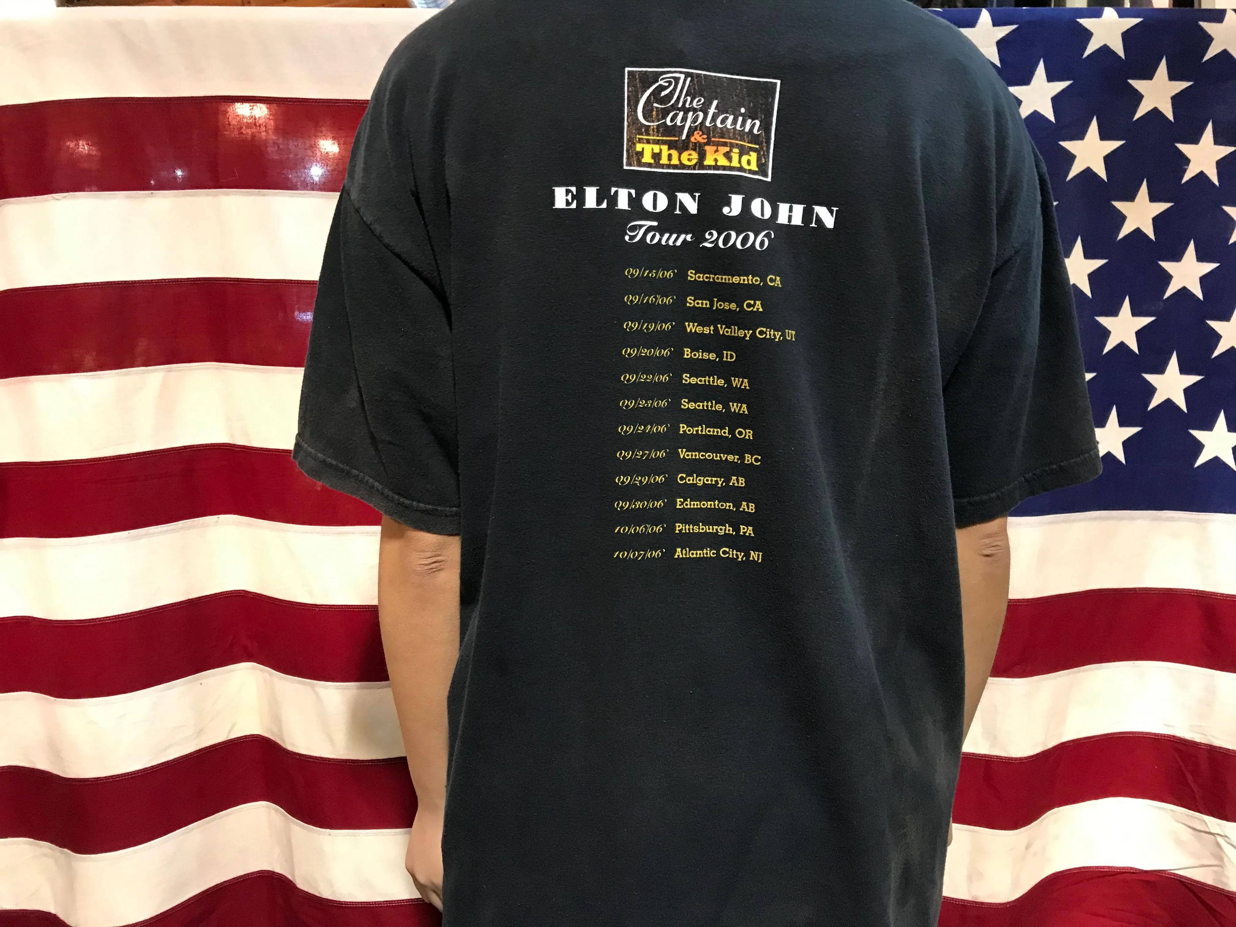 Elton John The Captain & The Kid 2006 Tour Original Vintage Rock T-Shirt