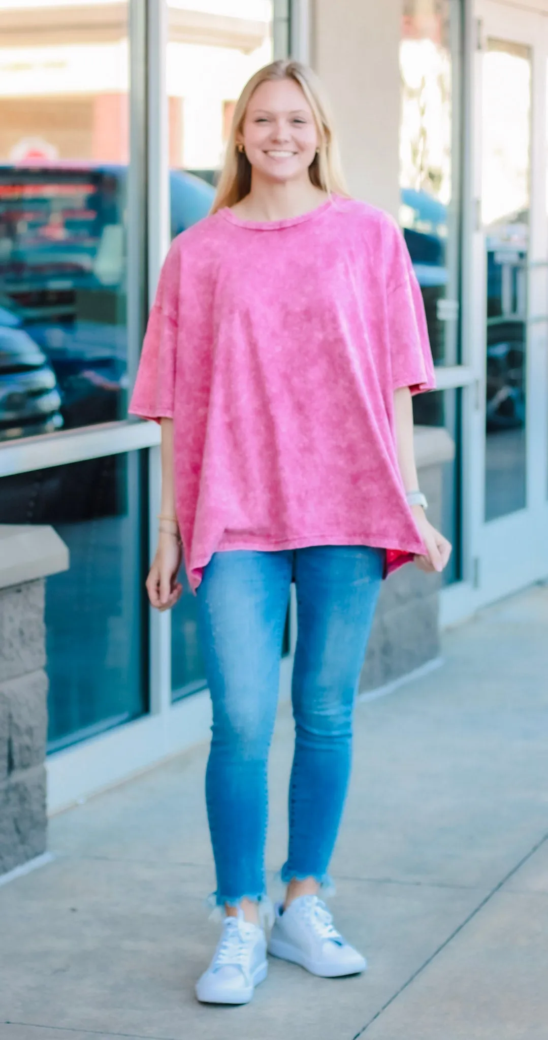 Feeling Good Acid Wash Top in Ash Pink