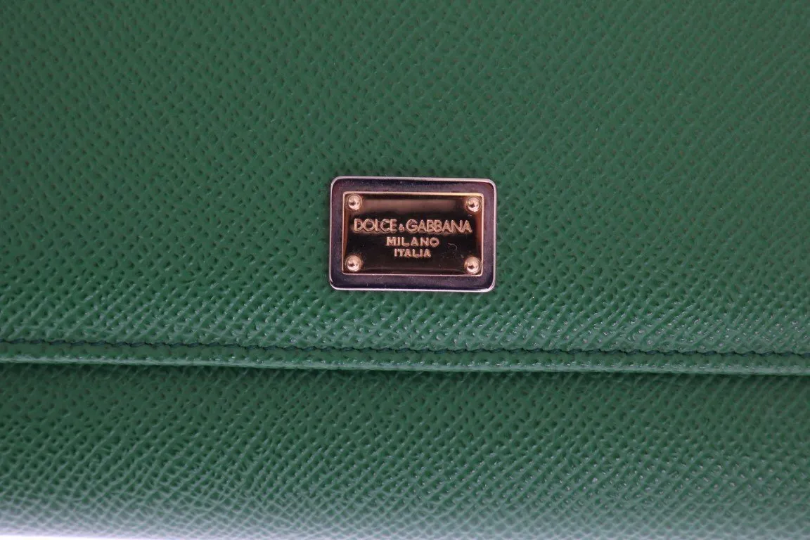 Green Dauphine Leather Clutch Bifold Wallet