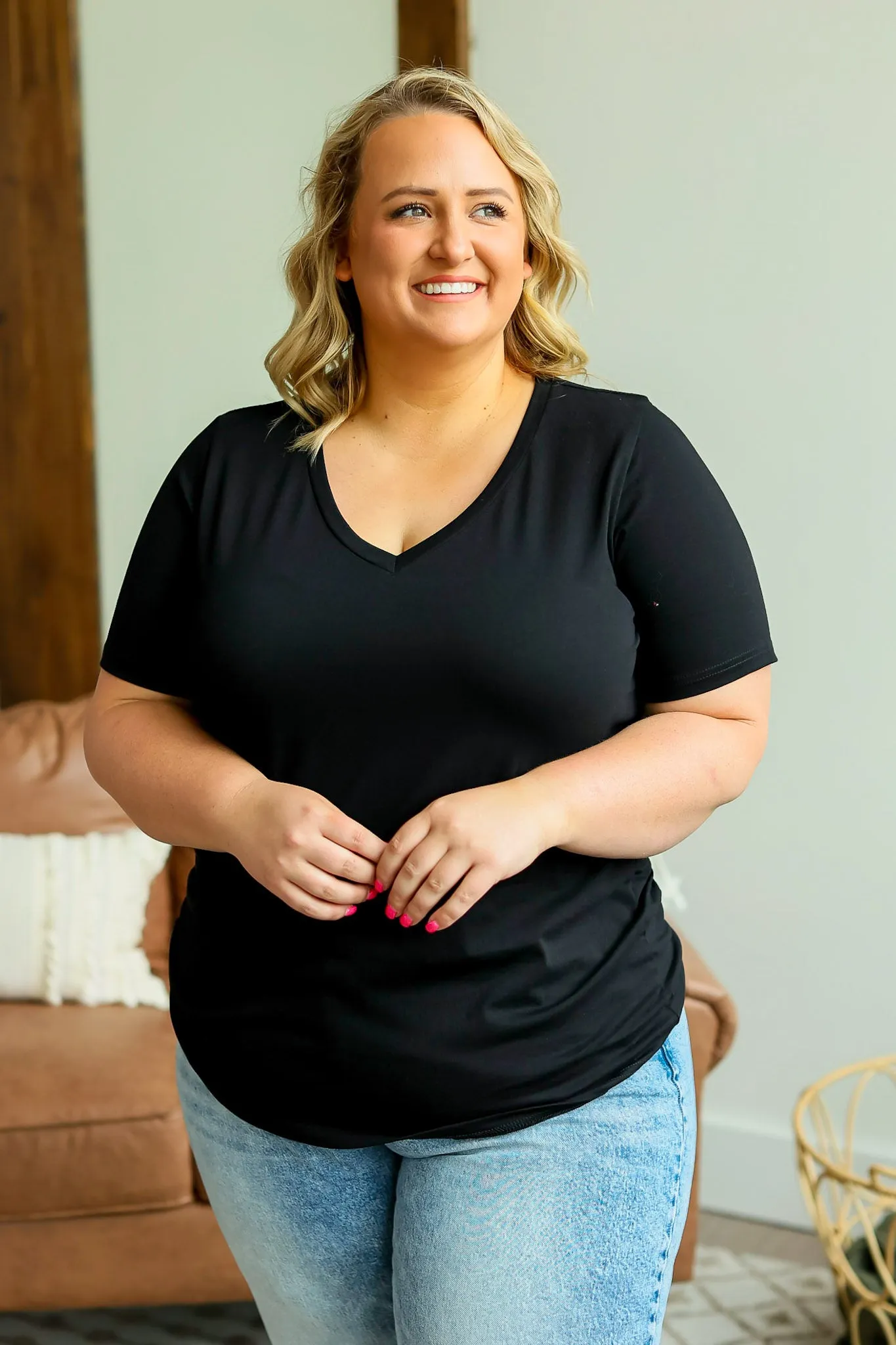 IN STOCK Olivia Tee - Black | Women's Short Sleeve