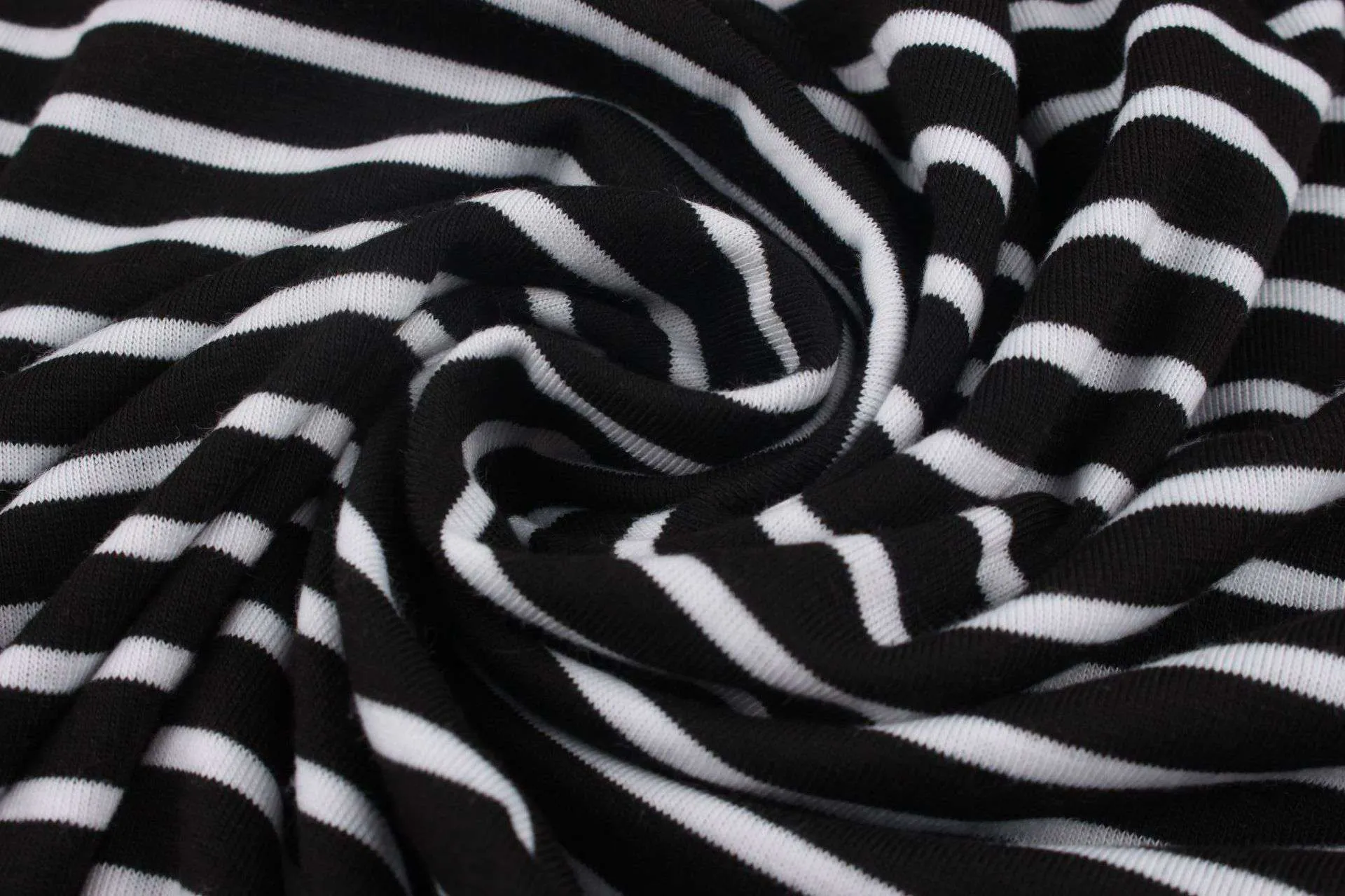 Independent Design Long-sleeved Striped T-shirt Sweater Autumn and Winter New Temperament