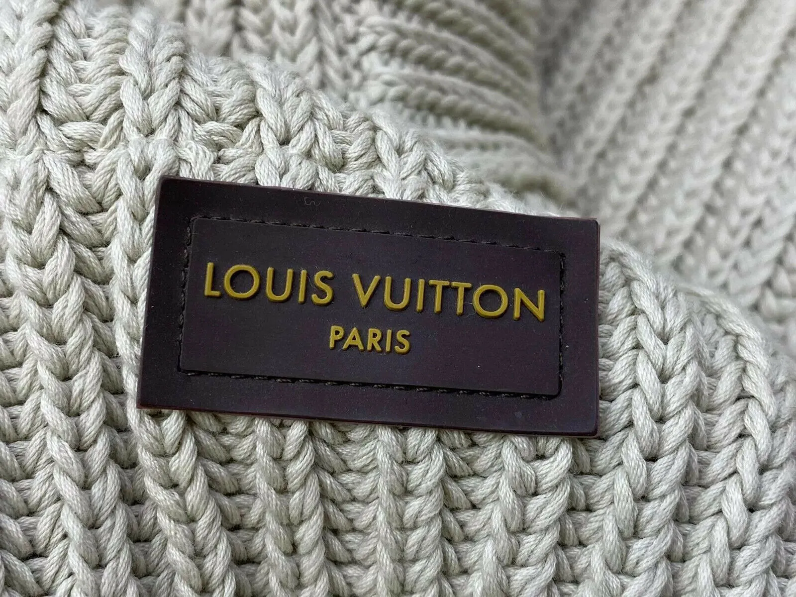 Knit Button Hooded Cargidan