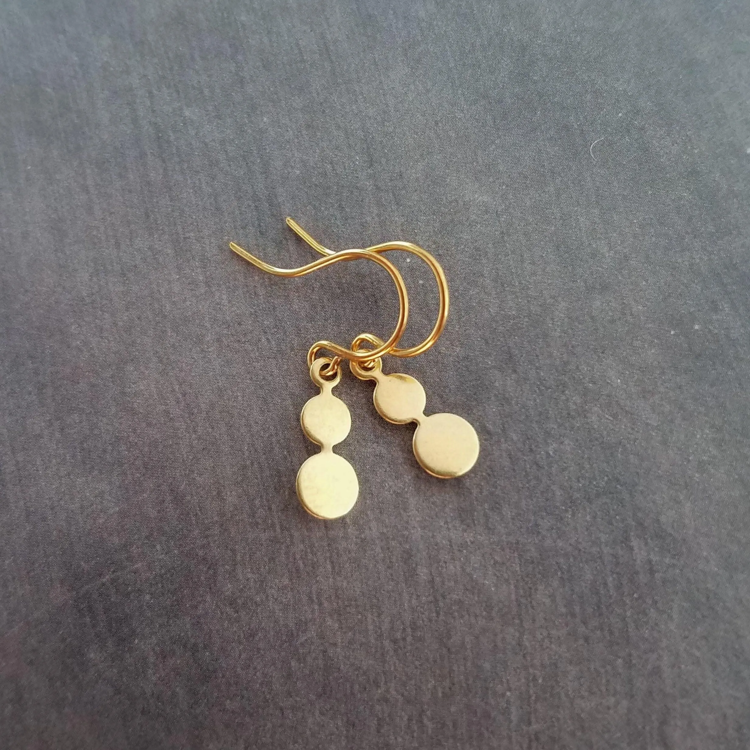 Little Gold Dot Earrings, tiny gold earring, connected dots, brass earring, small dangles, small gold circle earring, delicate gold dangle