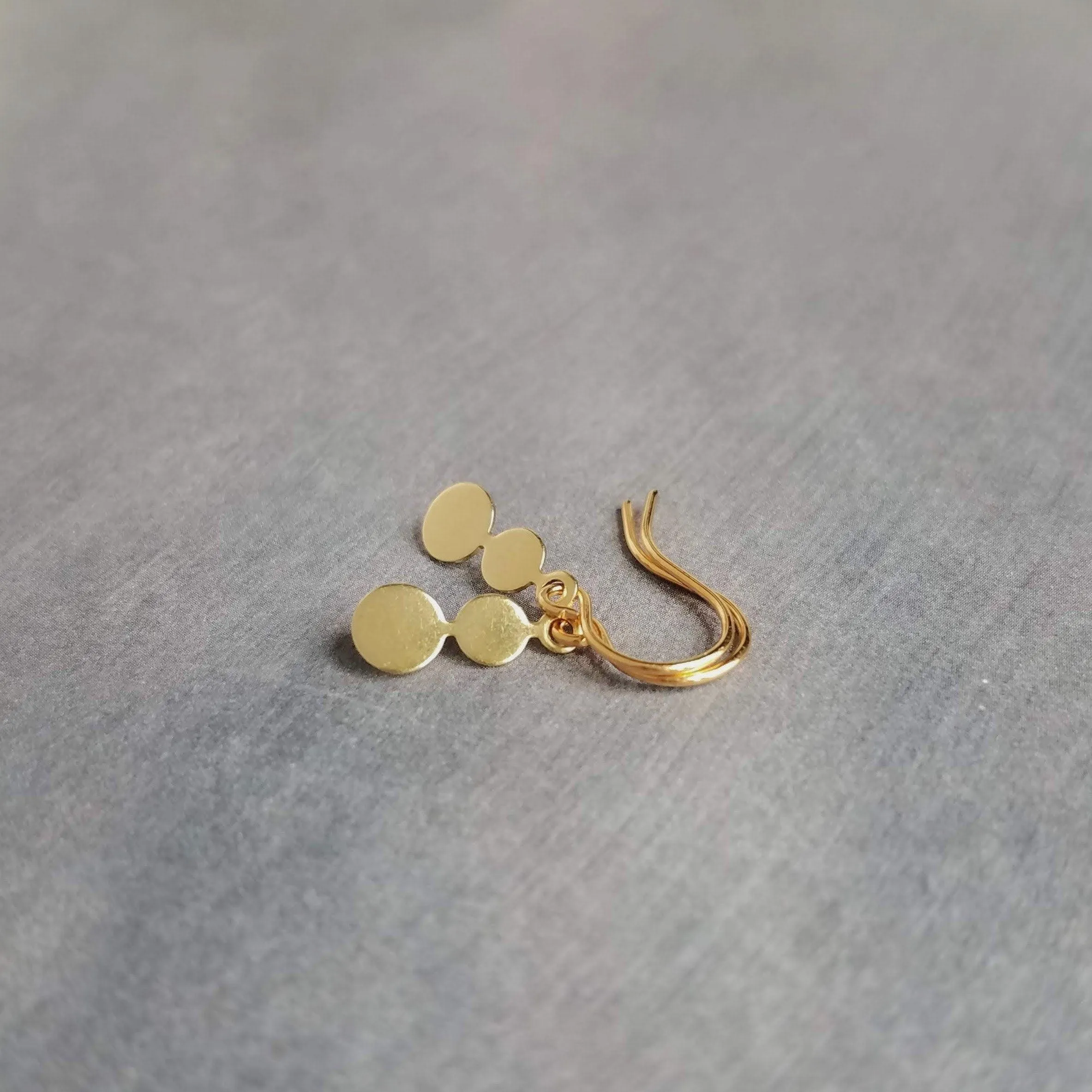 Little Gold Dot Earrings, tiny gold earring, connected dots, brass earring, small dangles, small gold circle earring, delicate gold dangle