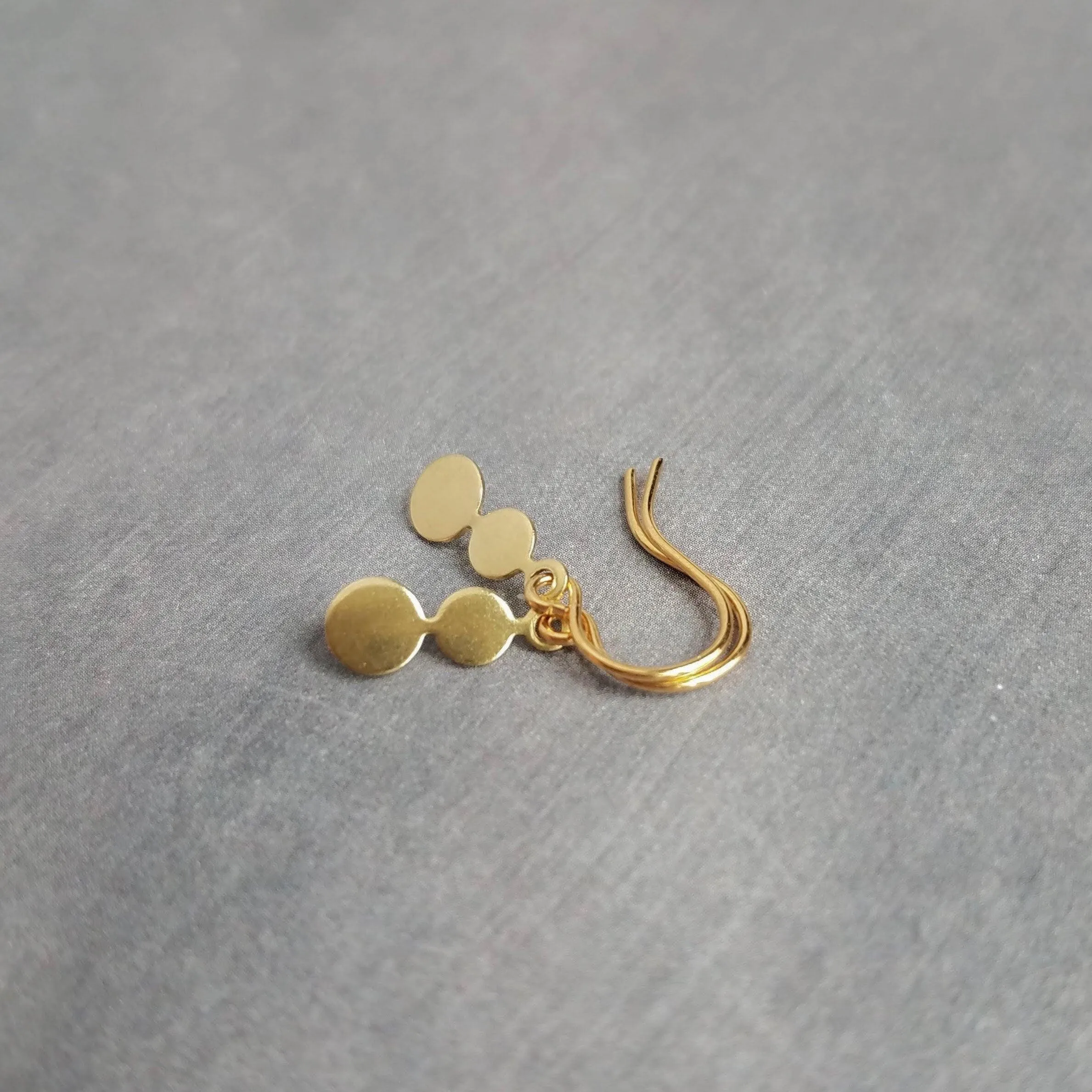 Little Gold Dot Earrings, tiny gold earring, connected dots, brass earring, small dangles, small gold circle earring, delicate gold dangle