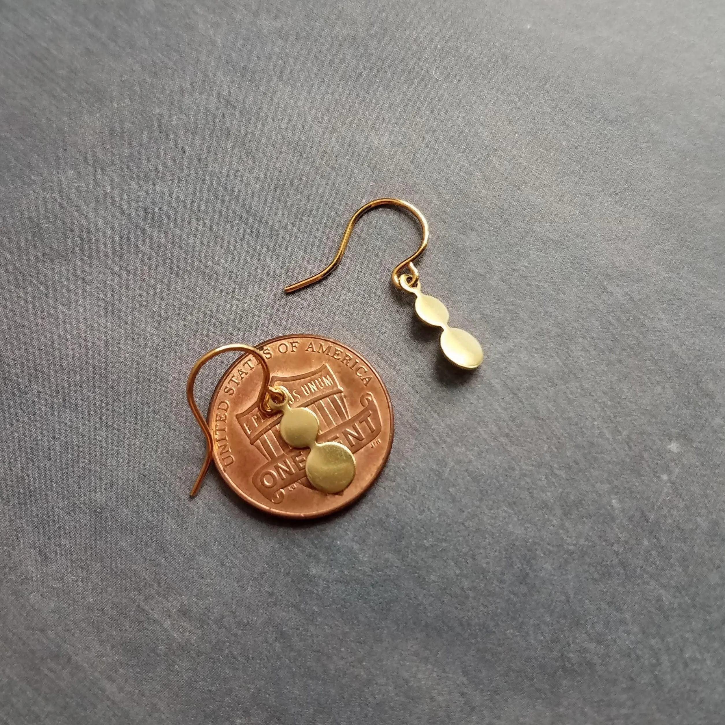 Little Gold Dot Earrings, tiny gold earring, connected dots, brass earring, small dangles, small gold circle earring, delicate gold dangle