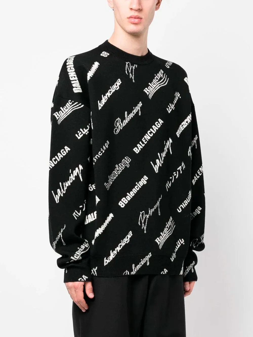 Logomania sweater