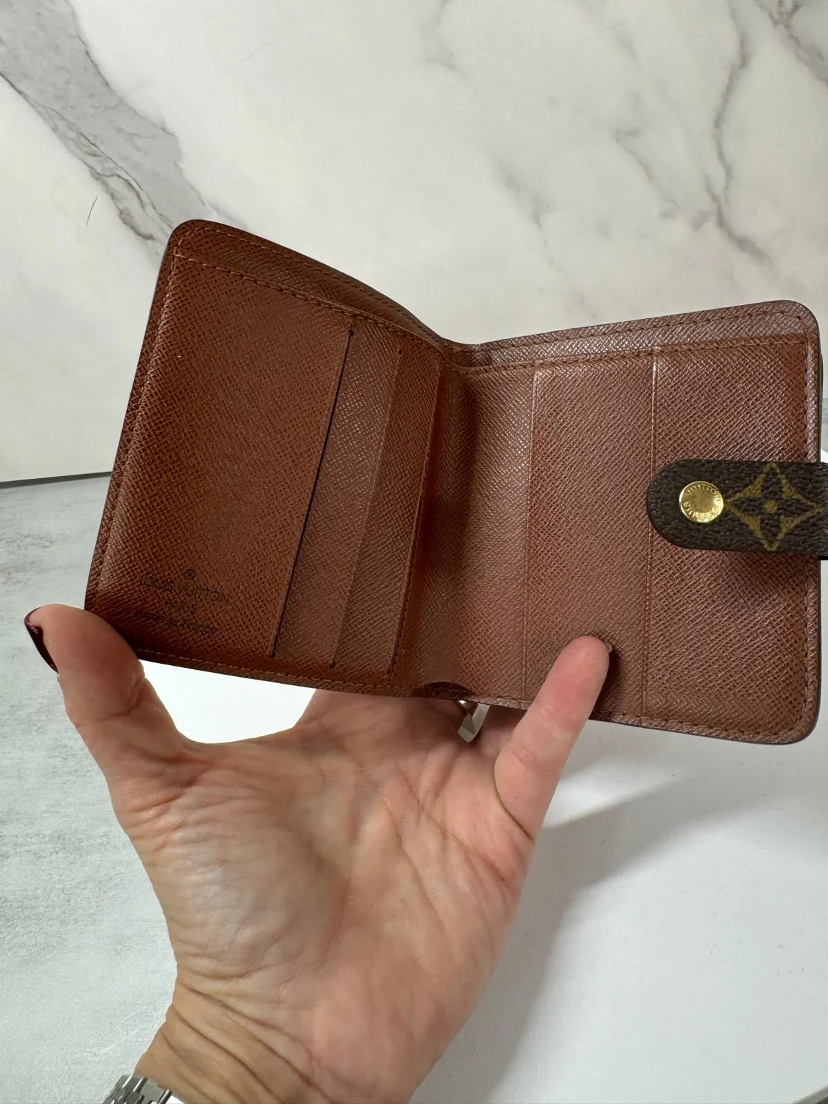 LOUIS VUITTON MONOGRAM COMPACT ZIP BI-FOLD WALLET