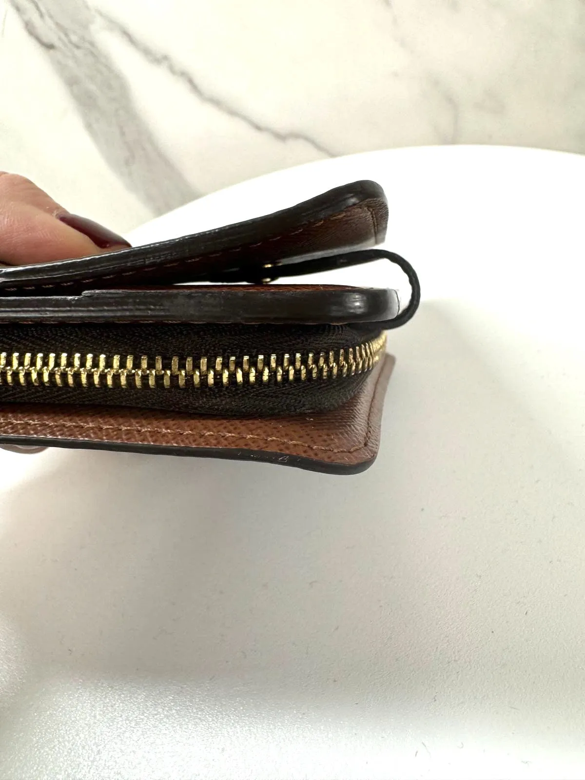LOUIS VUITTON MONOGRAM COMPACT ZIP BI-FOLD WALLET