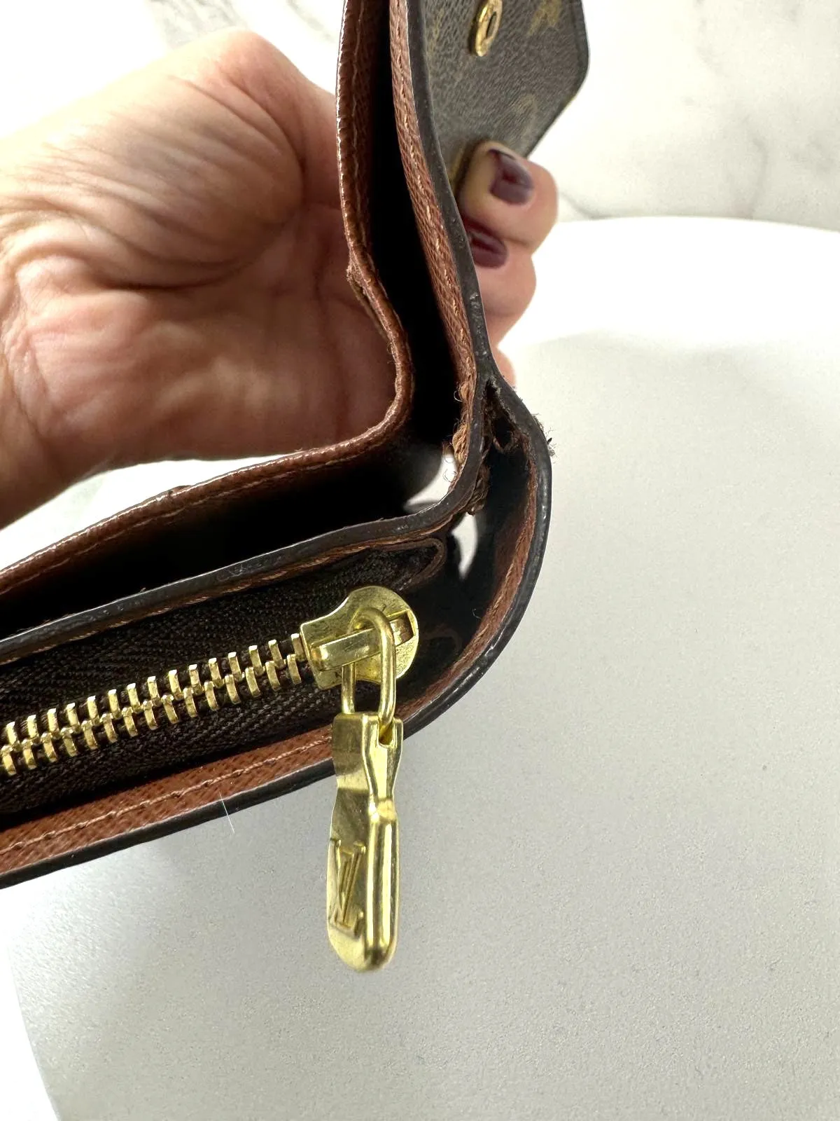 LOUIS VUITTON MONOGRAM COMPACT ZIP BI-FOLD WALLET