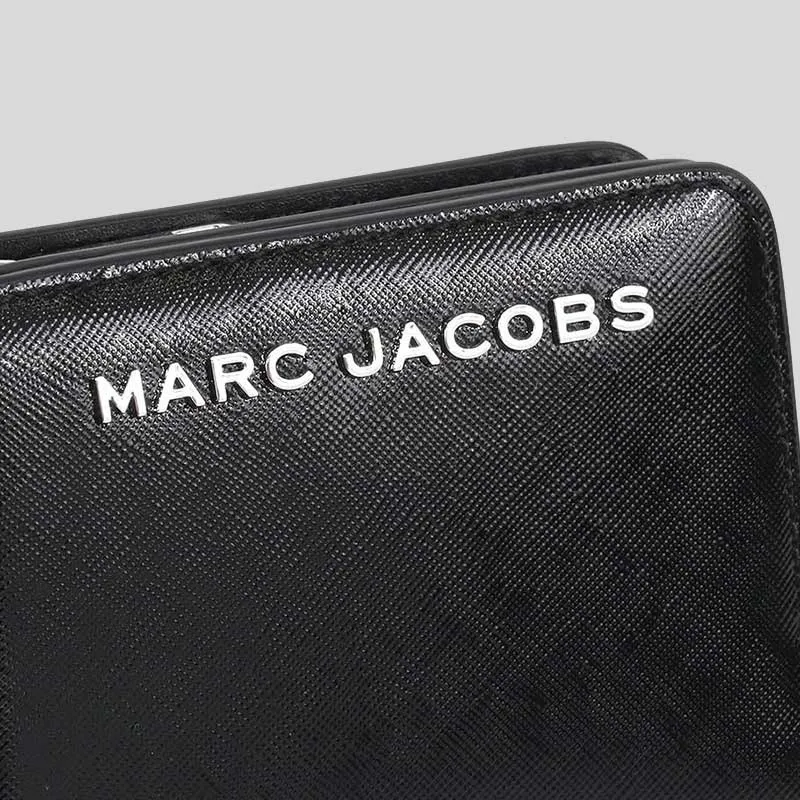 MARC JACOBS Bifold Wallet In Patent Black RS-4S4SMP002S02