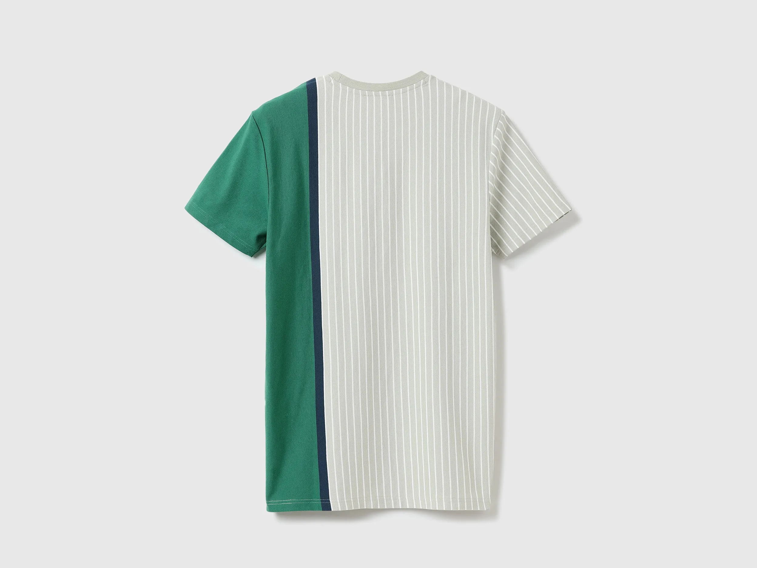 Men Striped Round Neck T-shirt