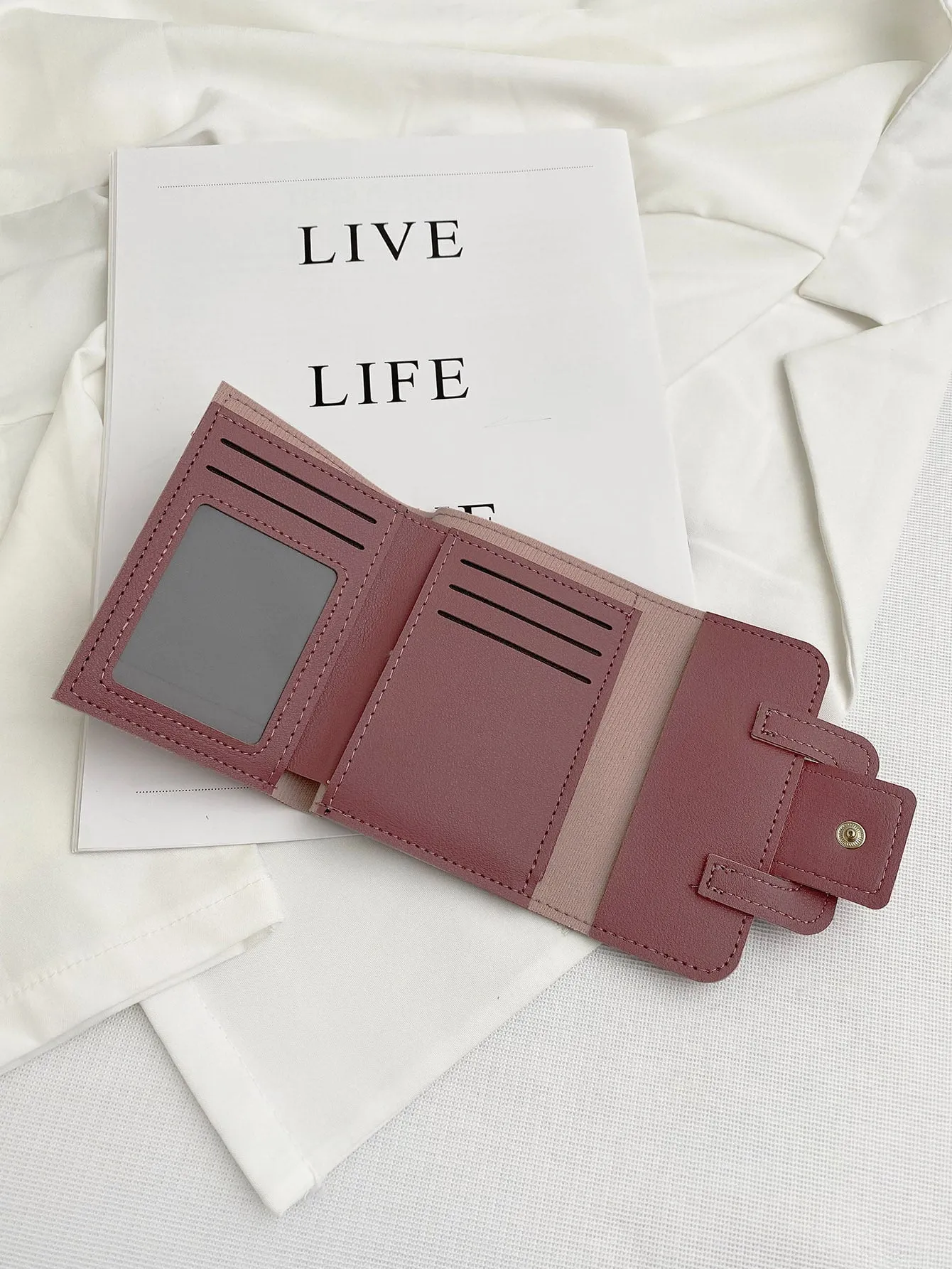 Minimalist Tri-Fold Small Wallet