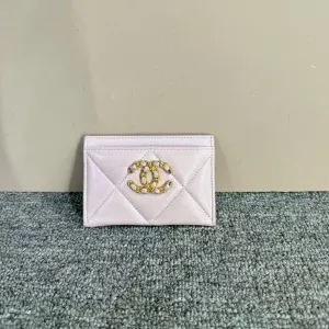 Preloved Chanel Quilted Pink Leather Cardholder