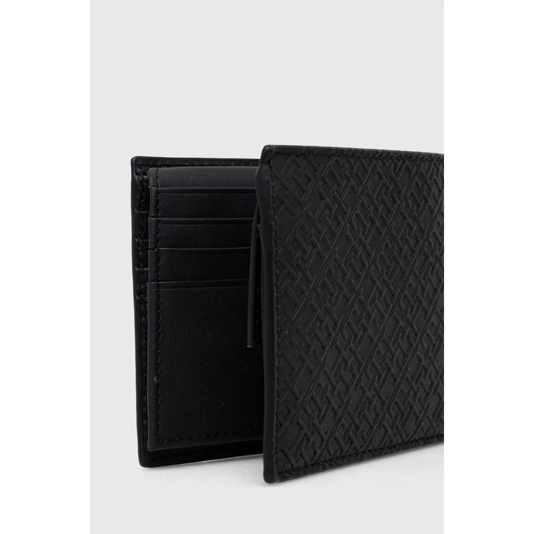 TH MONOGRAM CC FLAP AND COIN