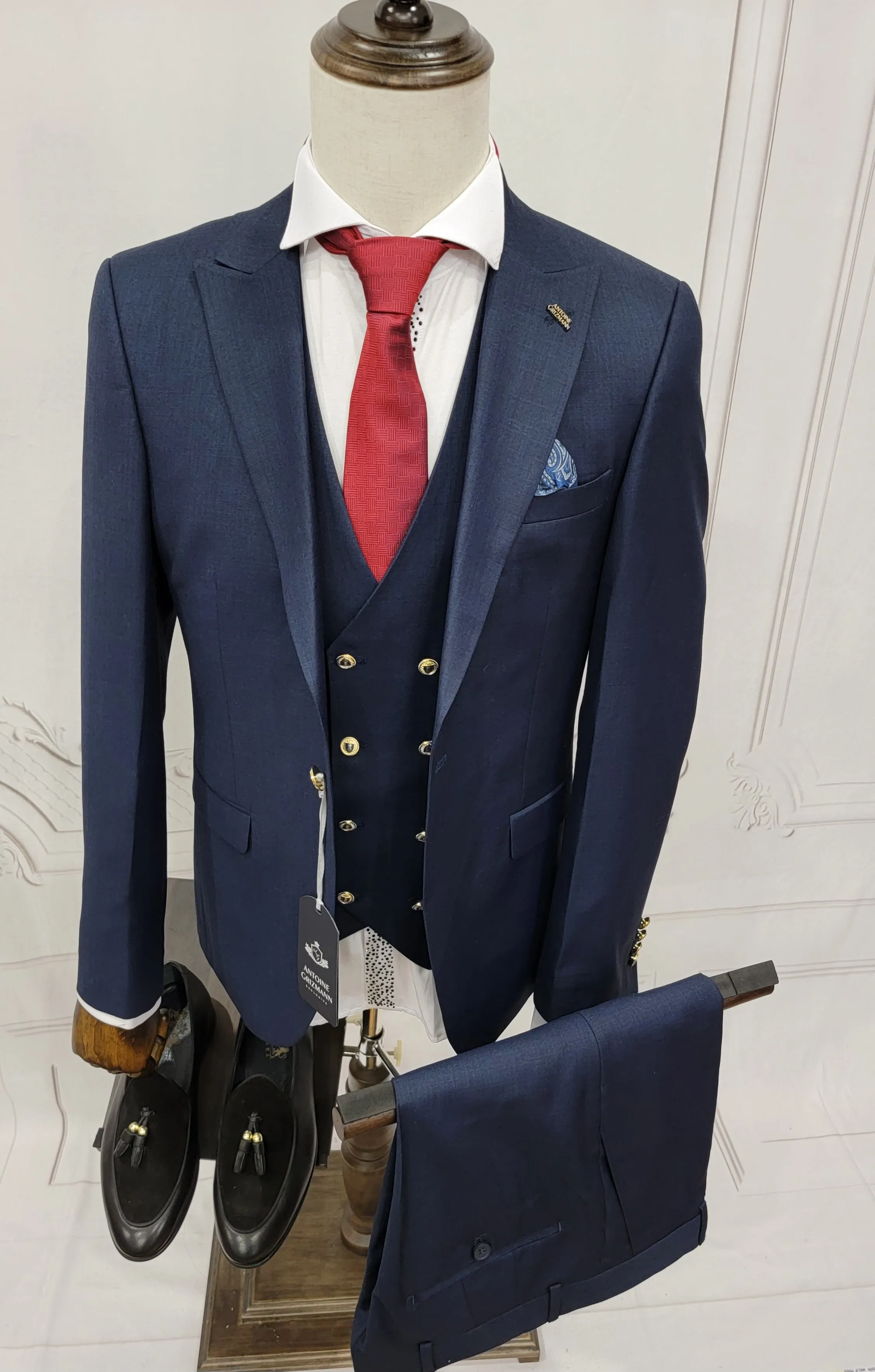 Three Pieces Classic Suit with Double Breasted Style Vest and gold Buttons.
