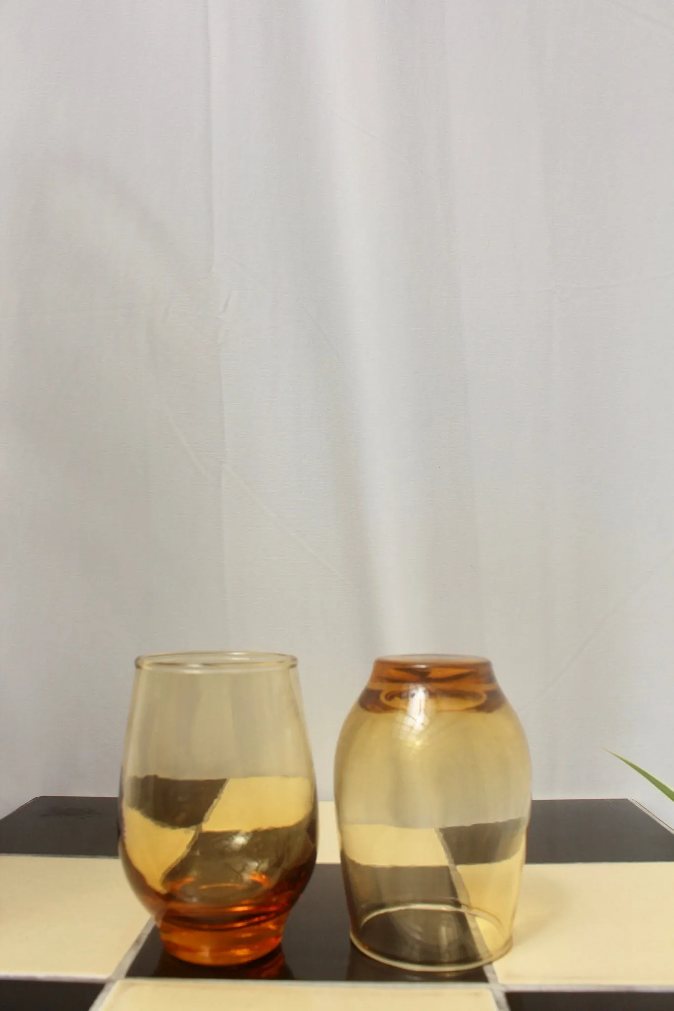 Vintage Oval Marigold Glasses (4)
