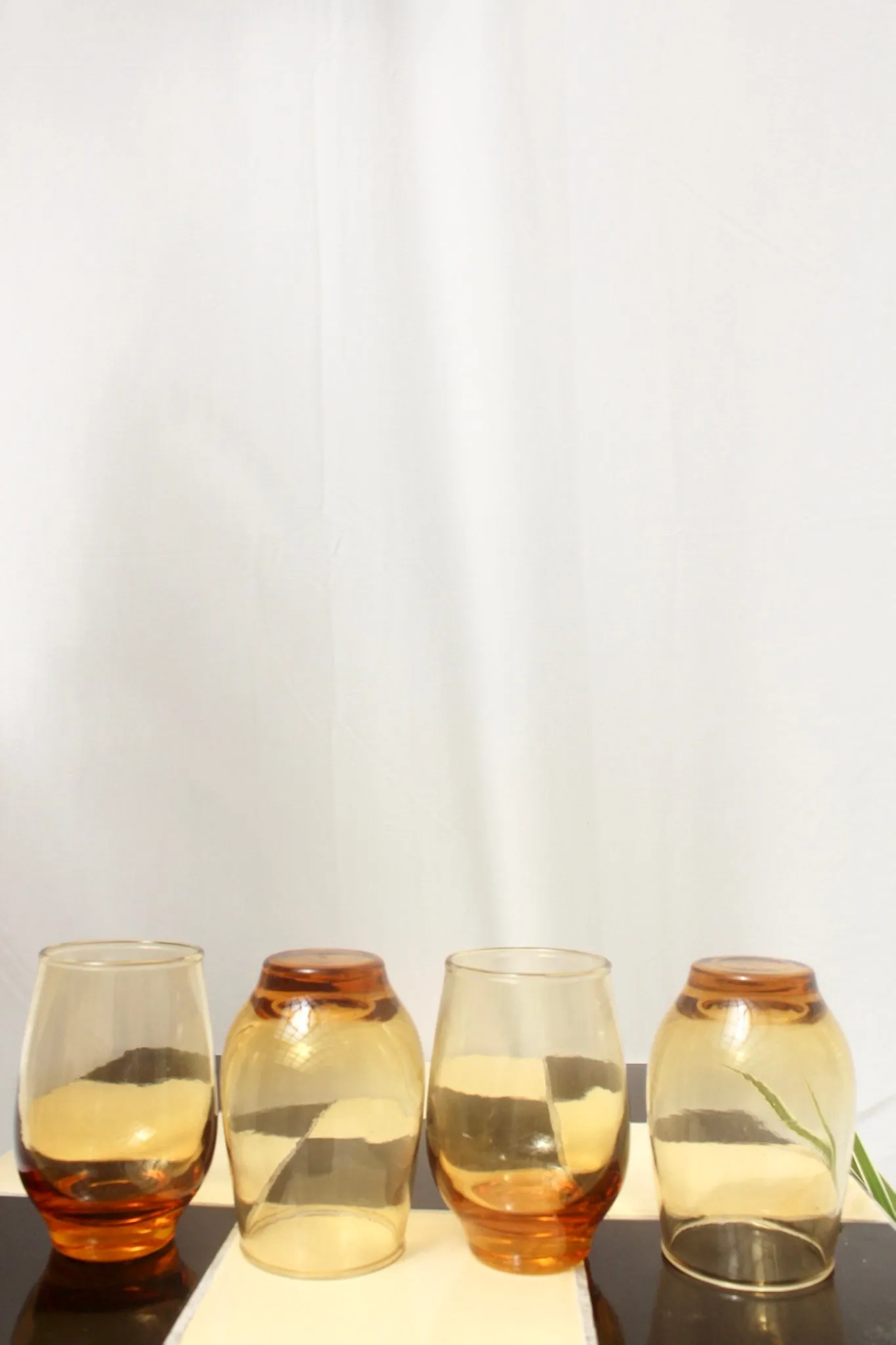 Vintage Oval Marigold Glasses (4)