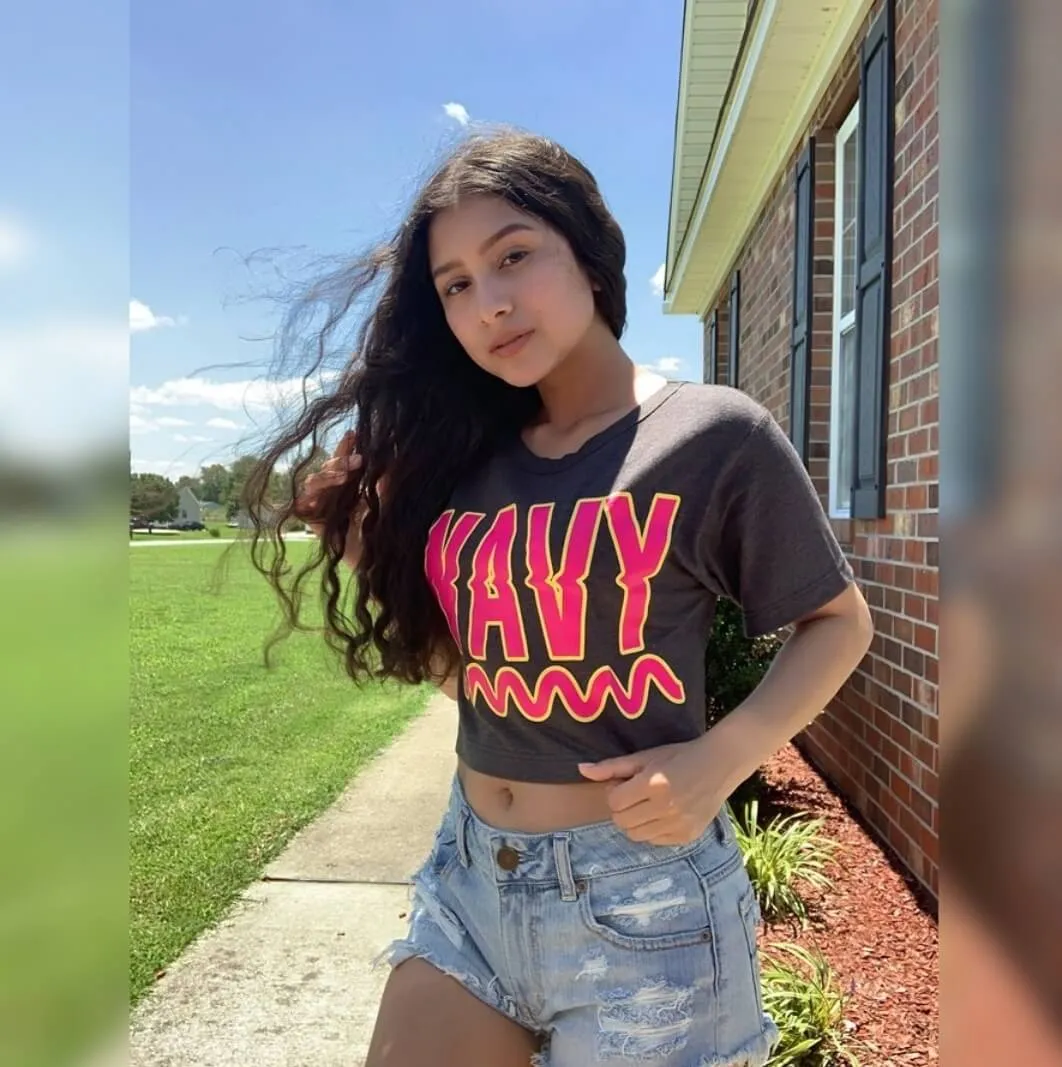 Wavy | Heather Dark Gary Crop Top Tee