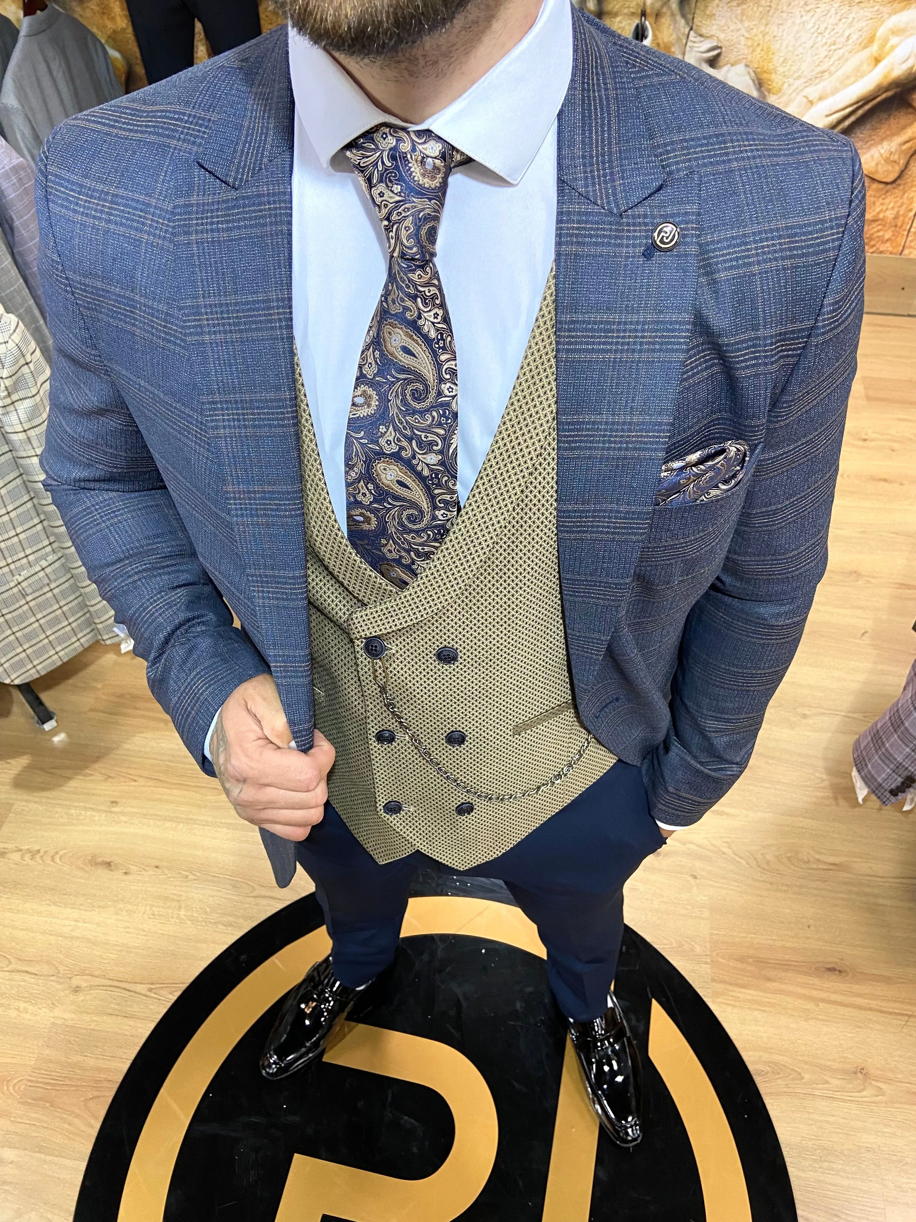 Wesley - Navy/Beige 3 Piece Suit