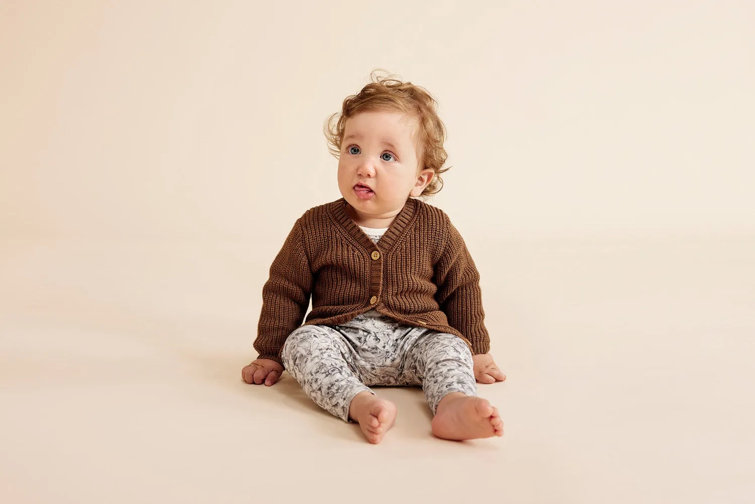 WILSON & FRENCHY KNITTED BUTTON CARDI DIJON