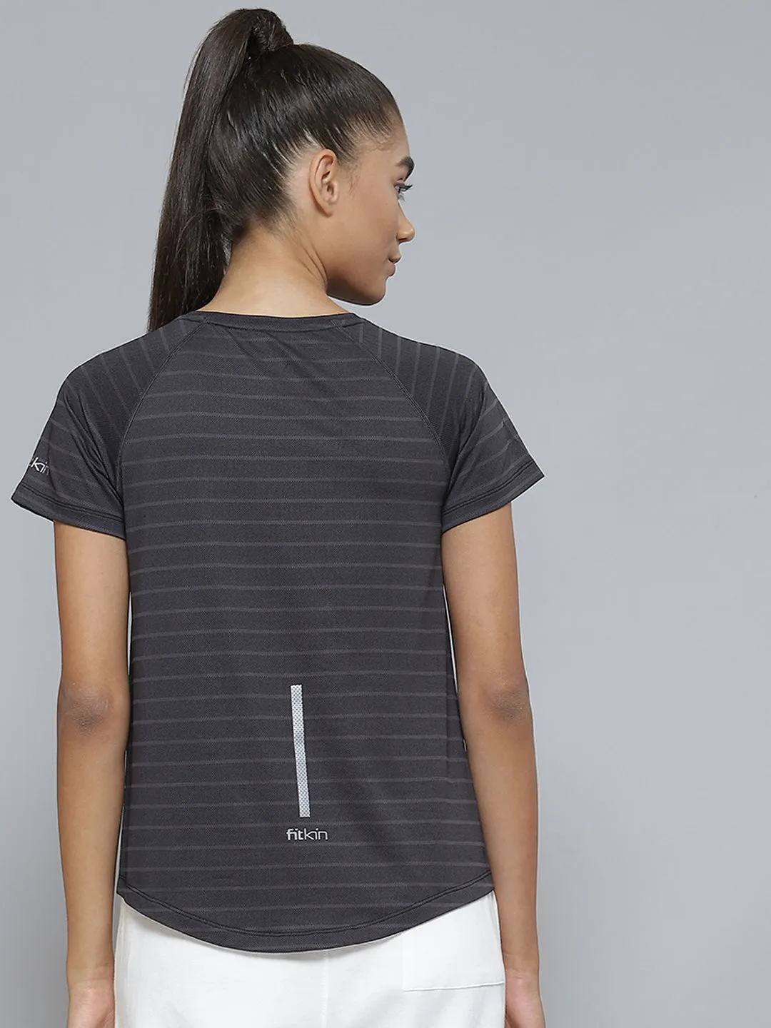 Women Grey Striped Raglan Sleeves Rapid-Dry Knitted T-shirt