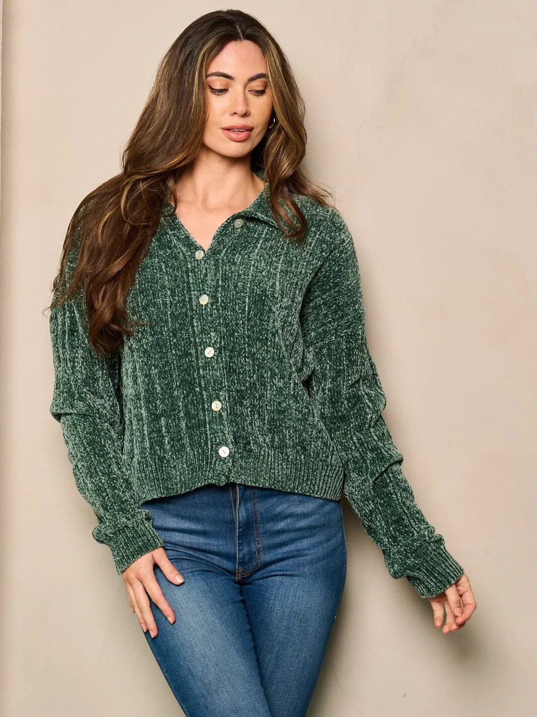 WOMEN'S LONG SLEEVE BUTTON CLOSURE SWEATER