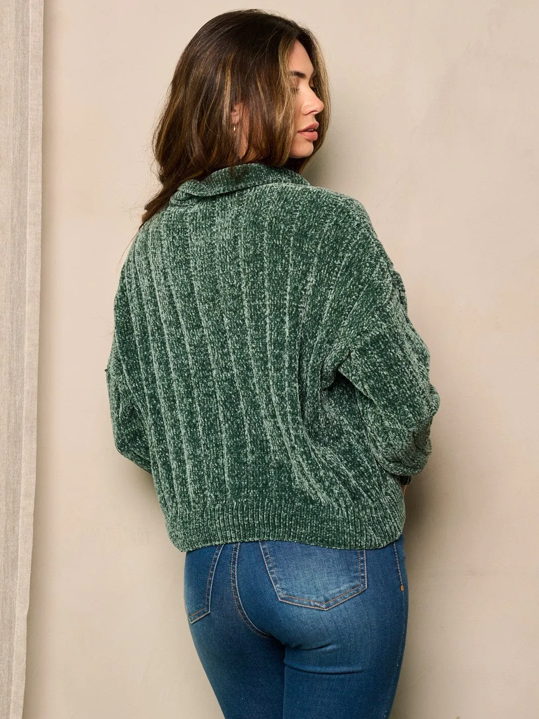 WOMEN'S LONG SLEEVE BUTTON CLOSURE SWEATER
